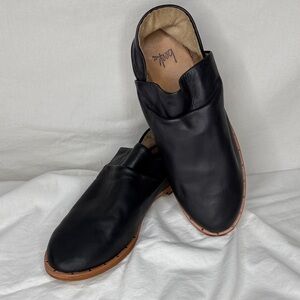 beek Black Puffin loafers